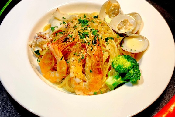 Phố Spaghetti - Mì Ý Và Gà Rán - Nguyễn Văn Lượng