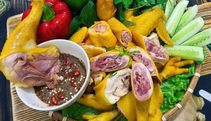 Gà Ủ Muối Hoa Tiêu HC Phan Xích Long - Mỹ Huề