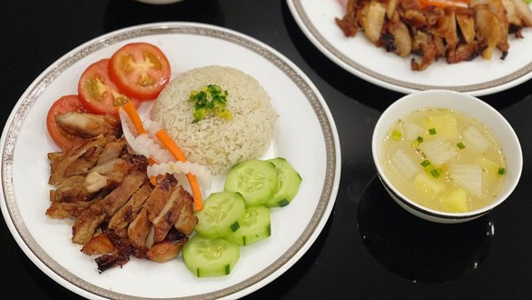 Cơm Gà - Xá Xíu Biêu Ký