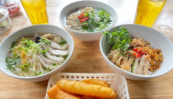 Phở Gà & Bún Thang - Cô Tuyết