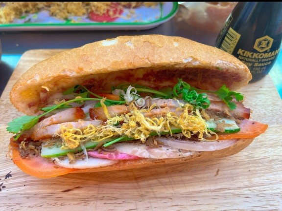 Bánh Mì, Burger & Cà Phê Muối Hân Phát - Hưng Phú