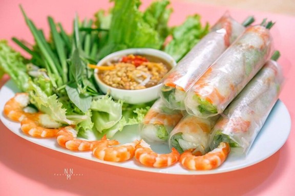Gỏi Cuốn & Nước Mía Hậu