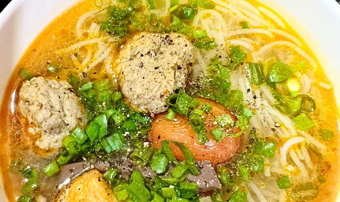 Thúy - Võ Chí Công