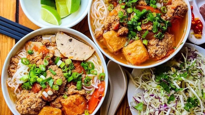 Bún Riêu, Canh Bún & Gỏi Cuốn - Quán Thanh Thanh