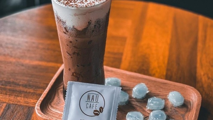 Nâu Cafe - 4/28 Phạm Huy Thông