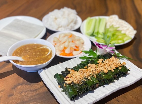 Bò Lá Lốt, Cơm Chiên & Mì Xào A Tấn