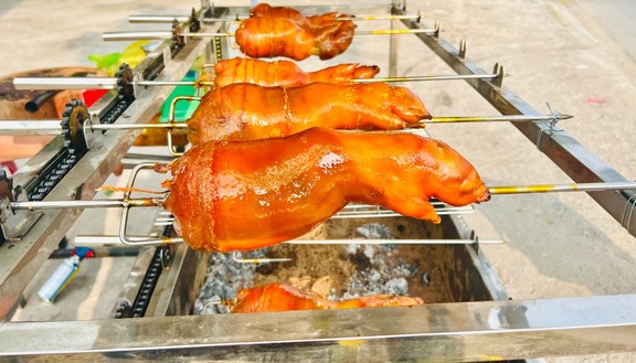 Alo Giò - Giò Heo Quay Lá Mắc Mật & Dồi Sụn Nướng - 345 Nguyễn Văn Linh