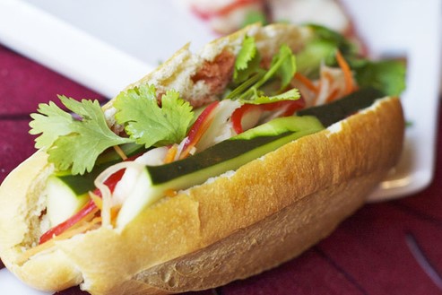 Bánh Mỳ Chay Bà Xê - Vegan Bread