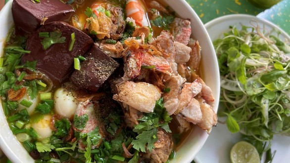 Bánh Canh Ghẹ Yến Phong Chợ Bà Chiểu - Bùi Đình Tuý