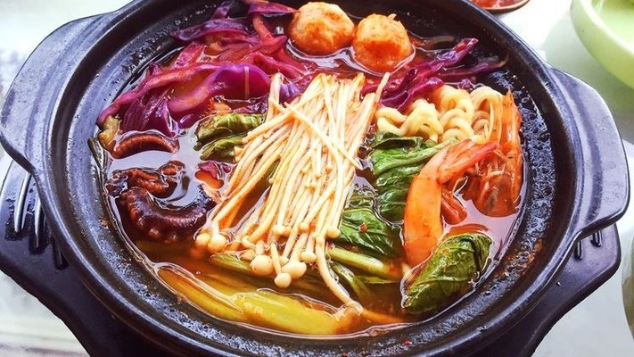 Mì Cay Solo Hóc Môn - Kem Tự Chọn, Trà Sữa & Ăn Vặt