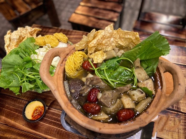 Phở Y - Lẩu Bò & Phở Mang Về - Linh Trung