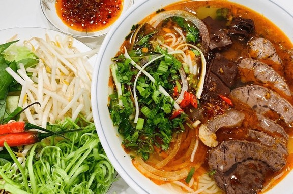 Bún Bò Huế Tràng Tiền - Lý Tự Trọng