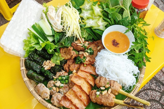 Bún Thịt Nướng Tí Ngọ - Hưng Phú