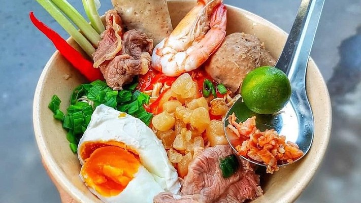 Mì Trộn Muối Ớt Bếp Nhà Út - Khu Phố Bình Đức 1