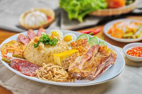 Cơm Tấm 32 - Cơm Tấm Sườn Que - Huỳnh Mẫn Đạt