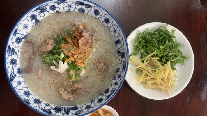 Long Ký - Cháo Hải Sản Thập Cẩm & Gà Ác Tiềm - Phan Huy Ích