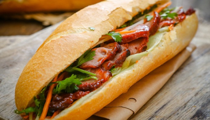 Bingo Food - Gà Ủ Muối, Mì Trộn & Bánh Mì - Cầu Diễn