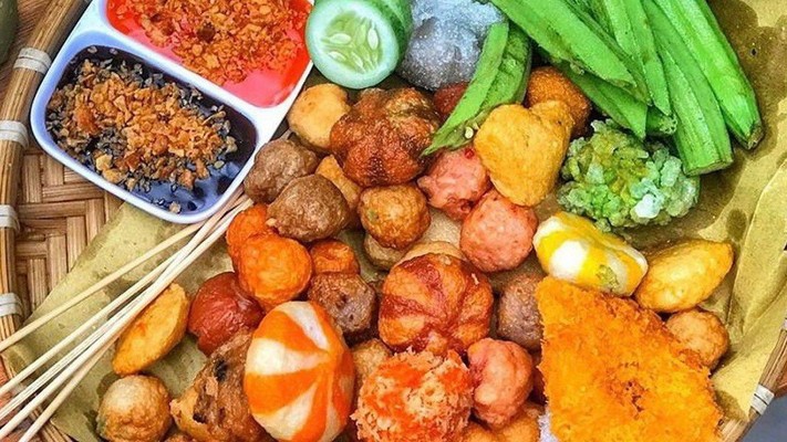 Tiệm Ăn Vặt Huy - Mì Xào Bò, Bò Kho & Cá Viên Chiên - Trần Quang Diệu