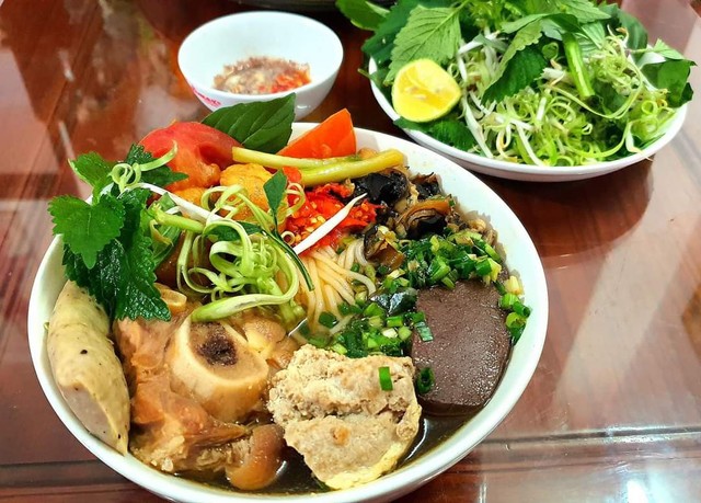 Bánh Canh - Chả Cá Thác Lác Ry Rot