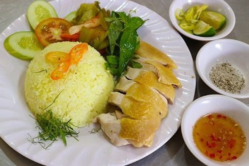 Gà Ta Tam Kỳ Mỹ Trinh - Cơm Gà & Cháo, Gỏi Gà Ta - CC Becamex Hoà Lợi