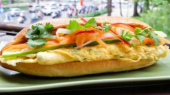 Bánh Mì Hà Nội Chính Hiệu - Xôi Mặn & Hamburger