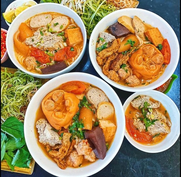 Bún Riêu Tôm Cua Nhà Vân - Bà Huyện Thanh Quan