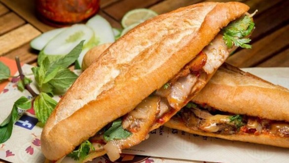 Bánh Mì Sài Gòn - 182 Lò Đúc