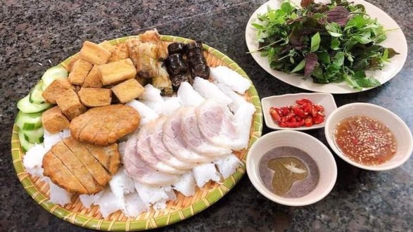 Bún Đậu Mắm Tôm, Sữa Hạt Ogranic & Chè Huế - Mậu Lương