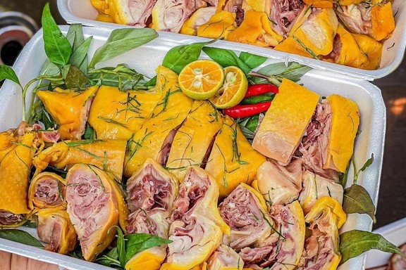 Anh 3 Food - Gà Ủ Muối Gà Ủ Xì Dầu - Võ Văn Vân