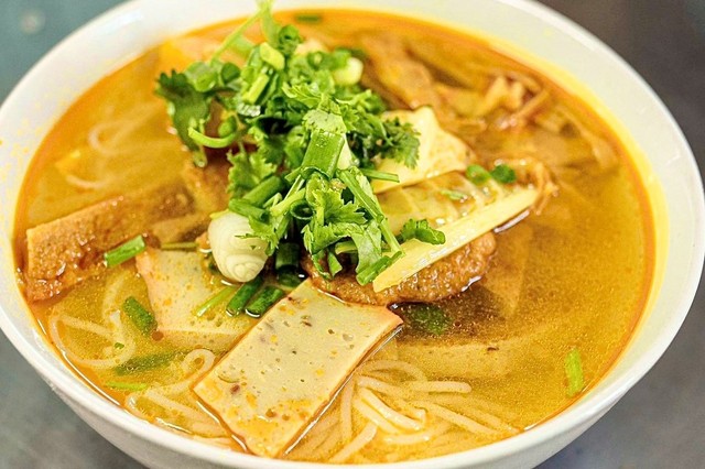 Bún Chả Cá Bờm - 108 Bà Triệu