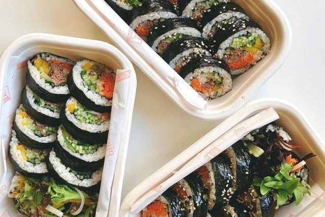 Ủn Ủn Quán - Kimbap & Pizza - Lạc Long Quân