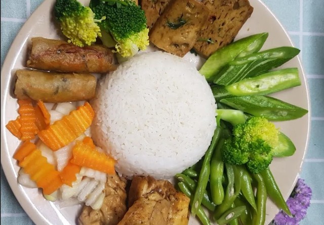 Cơm Chay Tịnh Tâm - 530 Nguyễn Oanh