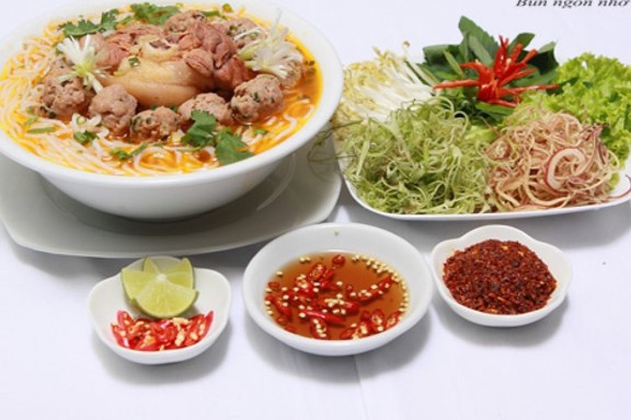 Bún Cây Me 1 - Khu Phố 6