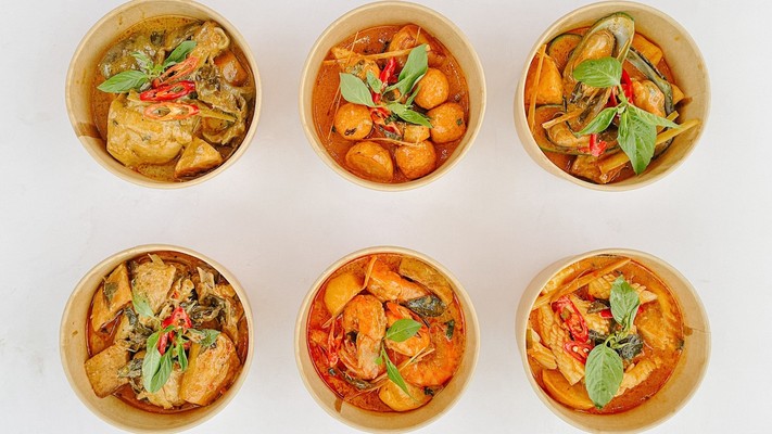Em Chỉ Bán Cà Ri - Cà Ri Hải Sản - Đường Số 17 Khu B