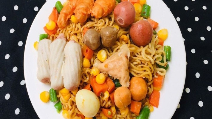 Quán Chú Hều - Mỳ Trộn, Ăn Vặt & Trà Tắc - Xuân La