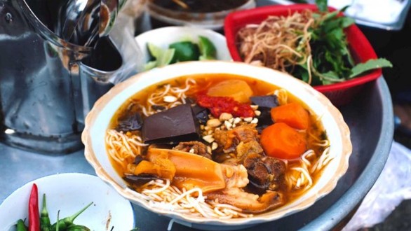 Bún Bò Rau Răm Bố Già - Nguyễn Hội