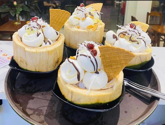 Kem Dừa Mã Lai - Tea & Coffee - Lê Lai