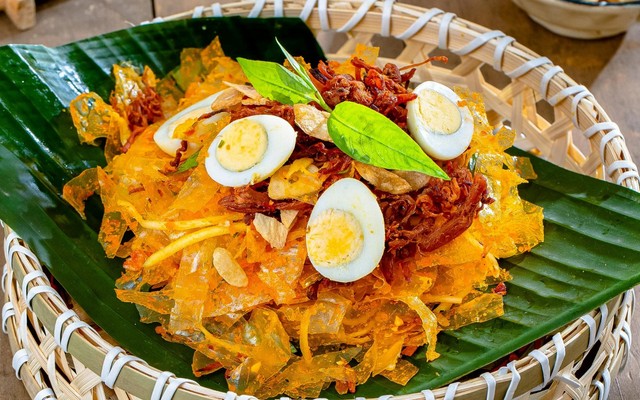 Con Kiến Vàng - Bánh Tráng Trộn, Bánh Tráng Cuốn & Cá Viên Chiên