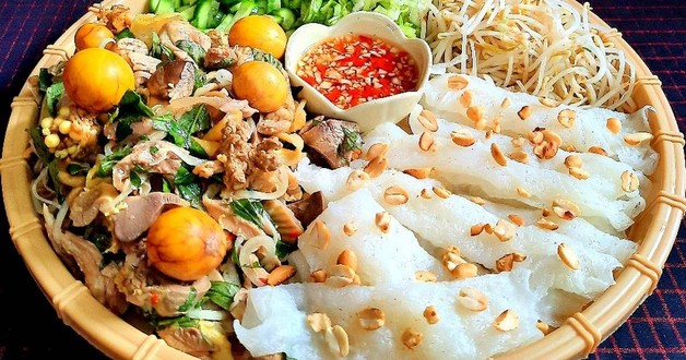 Bánh Ướt Lòng Gà BOYCZ BOCZ - Thủ Khoa Huân