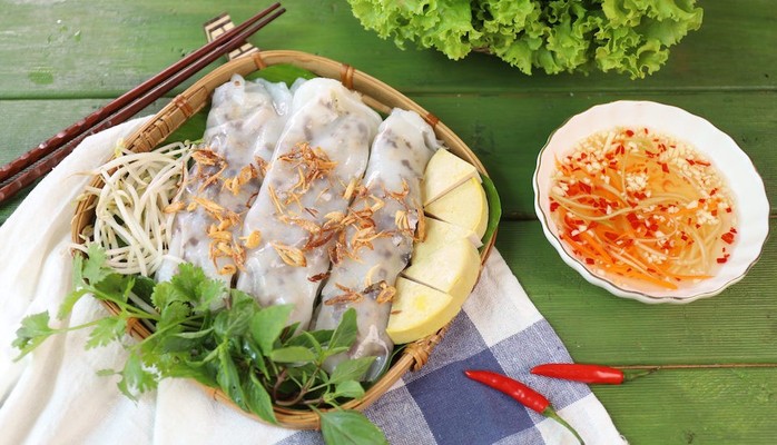 Tiệm Bánh Ướt Lòng Gà Thịt Gà Xé & Bánh Cuốn Nóng Tráng Máy - Lê Văn Thọ