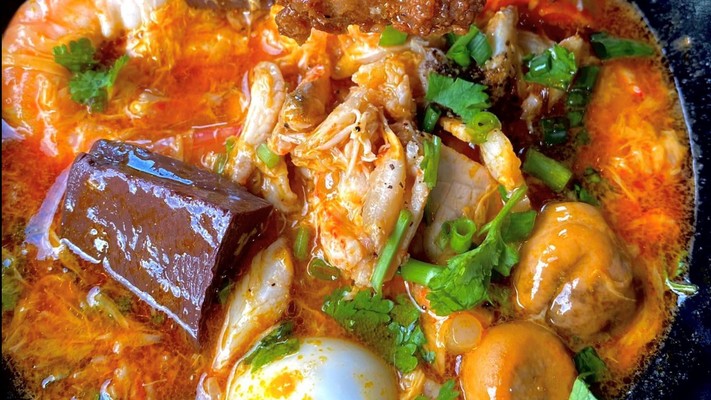 Bánh Canh Cua Gánh Thuý