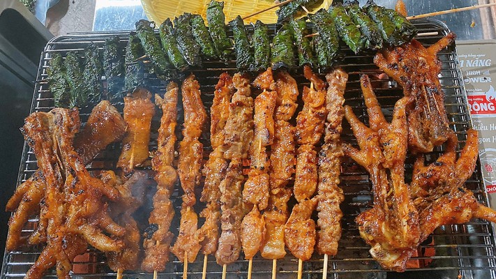 Tiệm Chân Gà Nướng - Đồ Nướng & Thịt Xiên