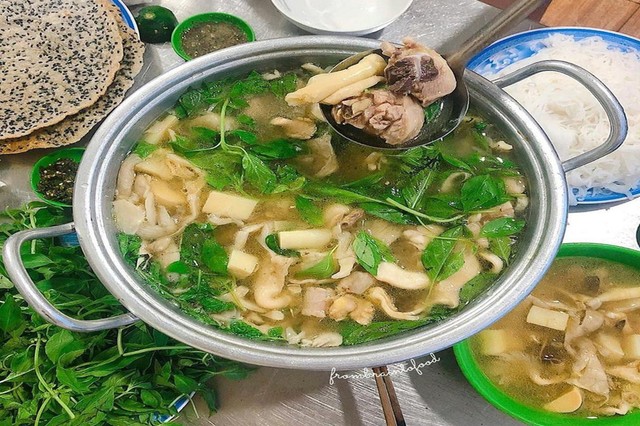 Lẩu Gà Lá É Tân Tao Ngộ - Bình Chiểu