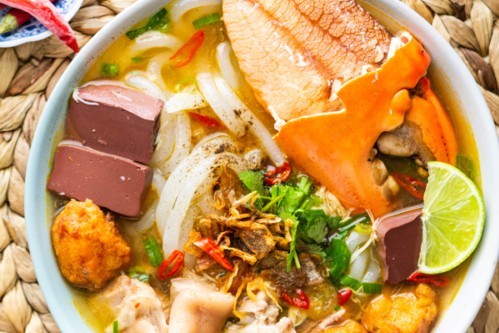 Bún Bò & Mì Quảng Chị Phương - Xuân Thới Thượng