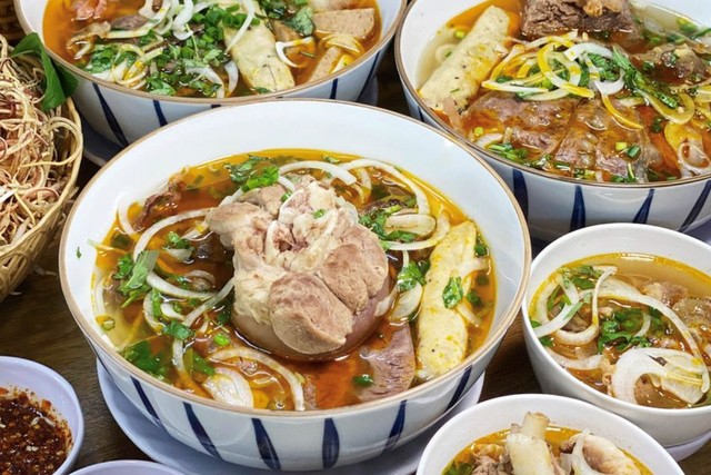 Quán 126 - Bún Bò Huế, Bún Riêu Cua & Hủ Tiếu