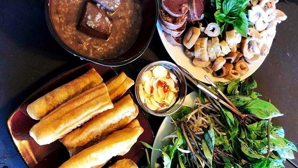 Cháo Lòng - Chill Chill Quán