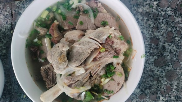 Bún Bò Huế Gia Hội - Đặc Biệt Bún Chìa - 39 Nguyễn Du