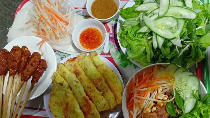 Quán Nga - Bánh Xèo, Nem Lụi & Bún Thịt Nướng - 329 Văn Tiến Dũng