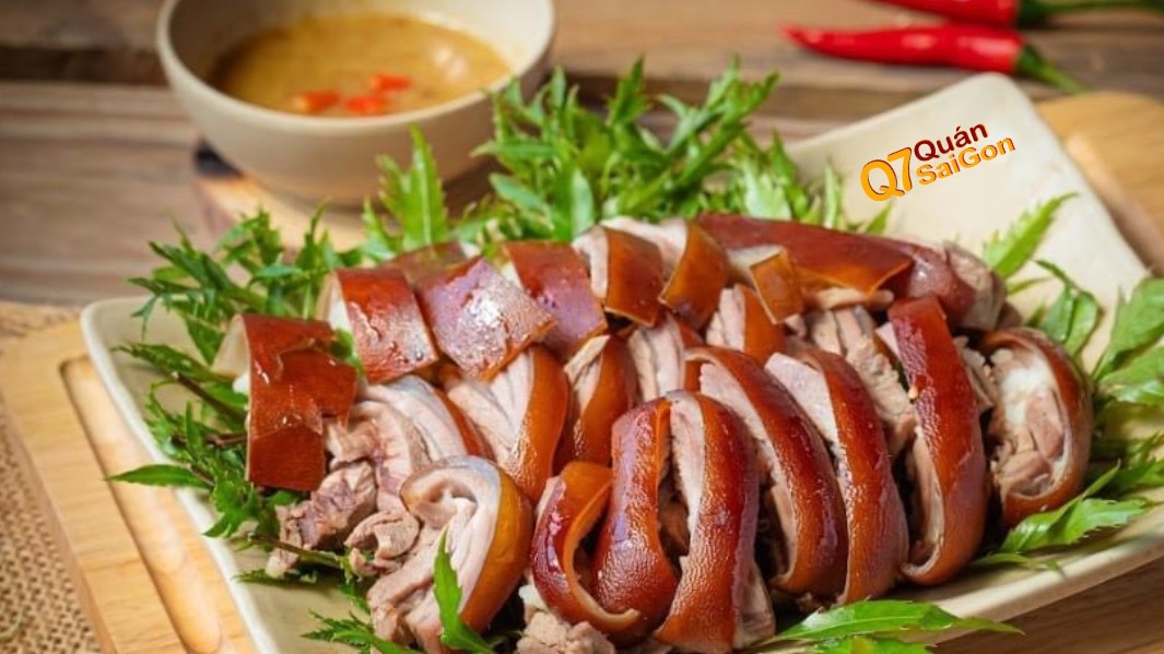Quán Q7 SaiGon - Dê Quay Thảo Mộc ở Quận 7, TP. HCM | Menu Thực đơn ...