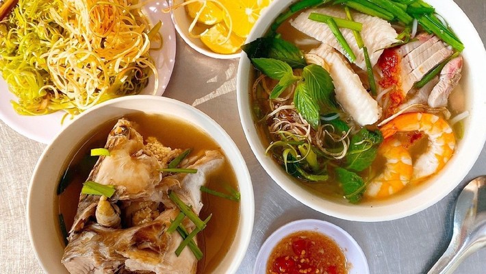 Bún Nước Lèo Đặc Sản Trà Vinh - Hùng Vương